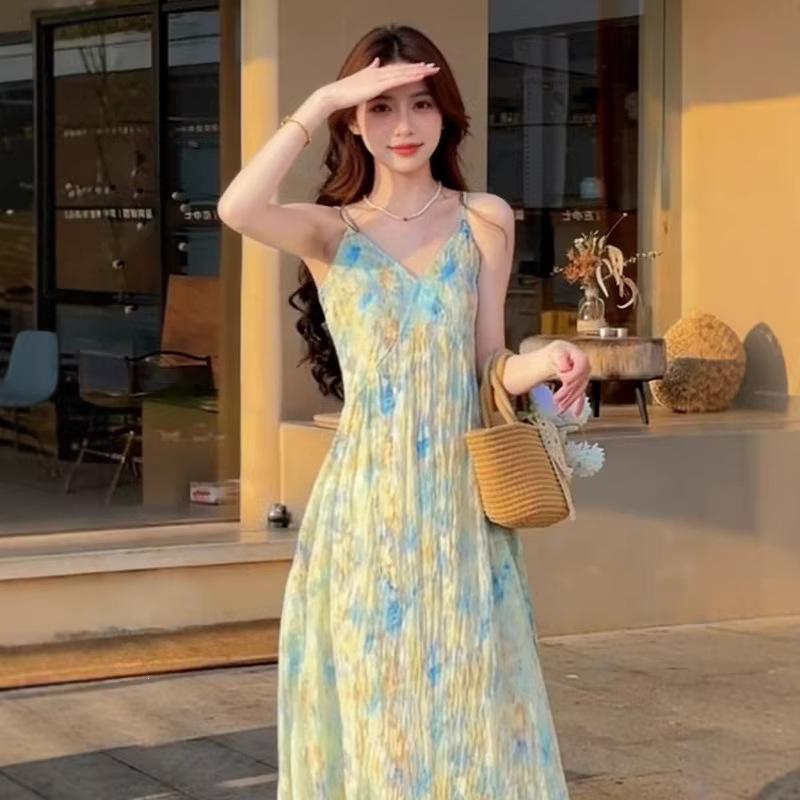 French seaside vacation wind floral suspender dress children's summer new beautiful beautiful and beautiful long dress