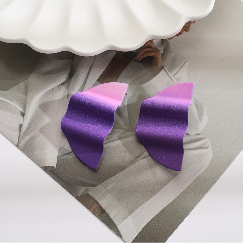 

Модные серьги-подвески для женщин