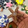 Italienisches Brainrot Tung Fidget Spinner Kette Spielzeug Verformbarer Antistress Hand Spinner Entlüftungsspielzeug Erwachsenen Stressabbau Fidget Sensorischer Gyro