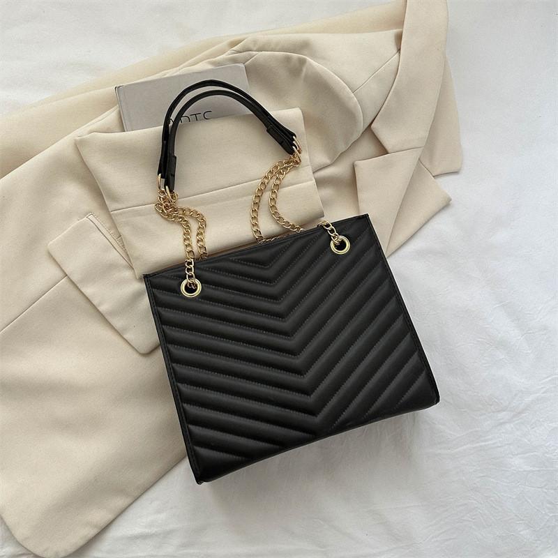 2023 New Fashion Shoulder Bag Chic Street Style Tote Bag Women Simple Large Capacity Chain Crossbody Bag чёрный