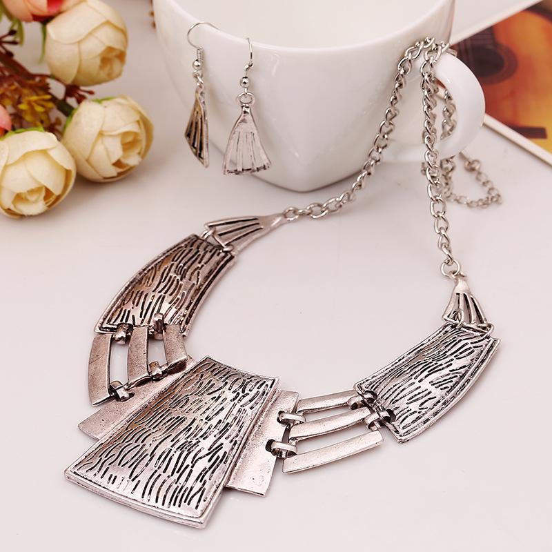 Necklace Geometric Personality Necklace, Sweater Chain Collarbone Chain Jewelry