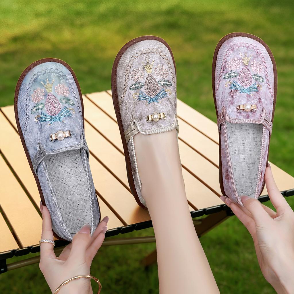 Flats Shoes for Women Embroidered Loafers Lightweight Dress Shoes Cozy Round Closed Toe Breathable Flats Women's Platform Anti-Slip Walking Shoes