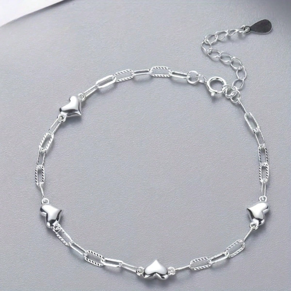 1pc Bracelet - Elegant Heart-shaped Bracelet, Adjustable for Daily Wear, Suitable for Various Occasions - Perfect Gift