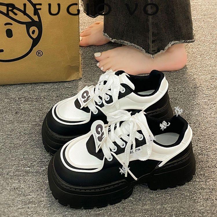 

Popular versatile muffin little white shoes women s spring and autumn platform dad shoes 2025 new niche height-increasing casual sports shoes 40
