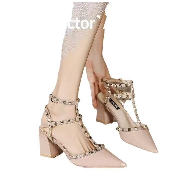 Summer versatile pointed rivet shoes pointed bag head Roman sandals women's fashion comfortable retro women's shoes