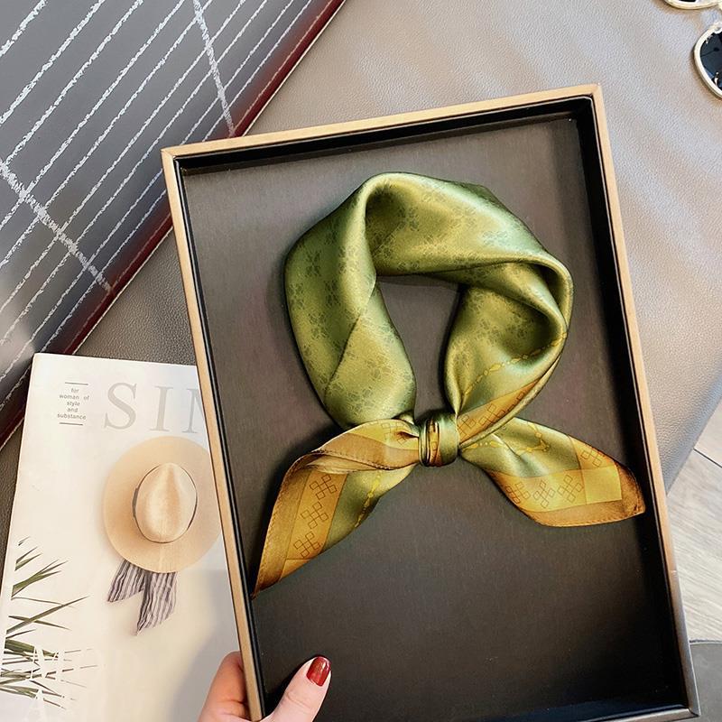 Cute polka dot silk mulberry silk scarf women's versatile small square scarf summer Korean version temperament decorative small scarf headband