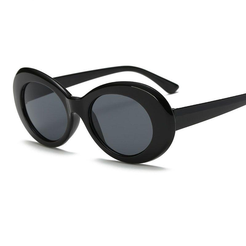 

Stylish Unisex Round Lens Vintage Oversized Sunglasses For Men And Women Black&Gray
