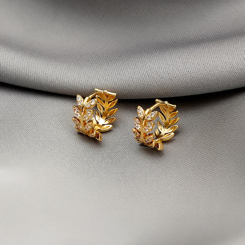 Delicate Leaf Ear Ring with Shiny CZ for Women copper Color/Gold Color Fashion Hoop Earrings Fancy Girl Gift 2024 Zircon Gifts