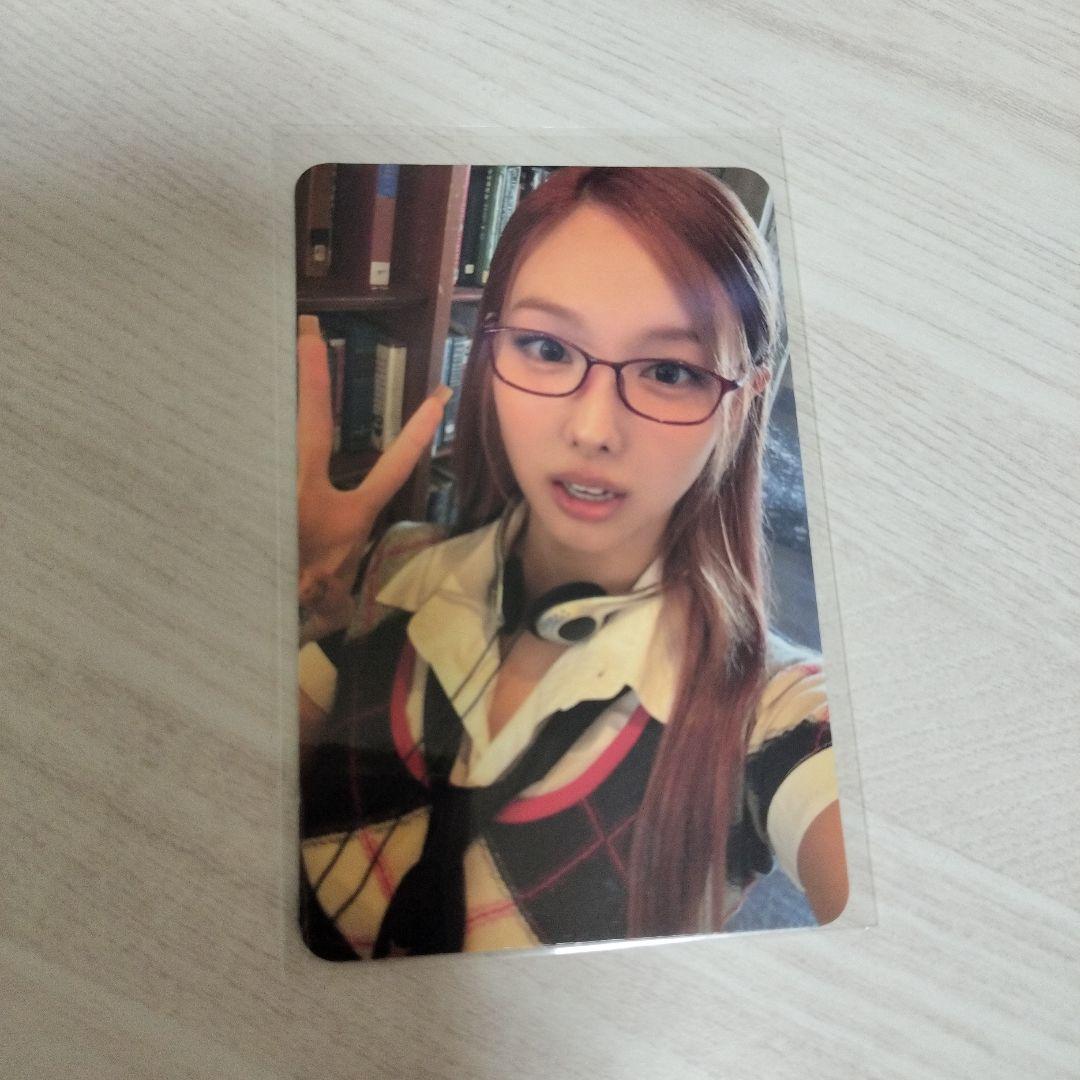 

[USED] twice na Nayeon musiccorea digipak bonus