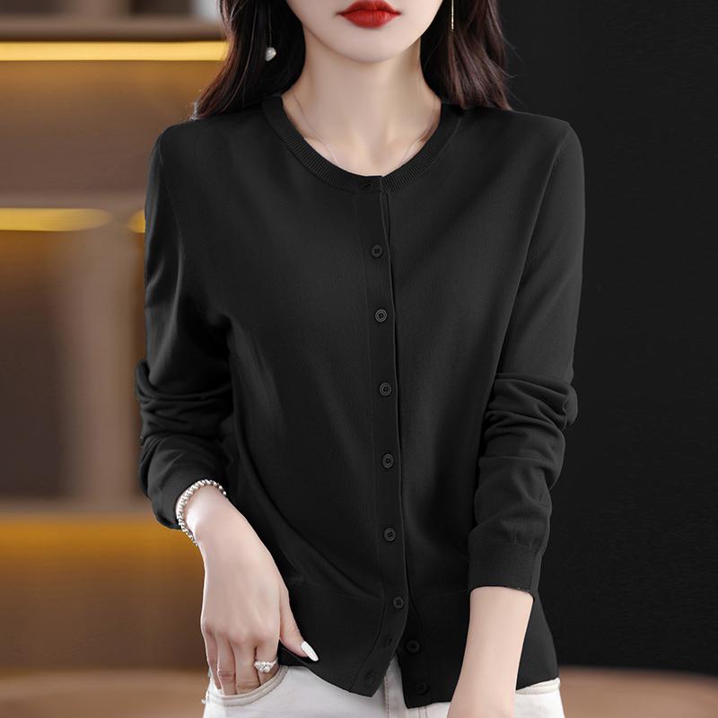 

Жіночий легкий шовковий кардиган із 50% вовни та 50% тутового дерева – універсальний трикотаж на 4 сезони для комфорту та стилю на весь рік 2XL чорний