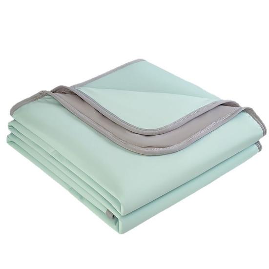 Cooling Summer Quilt Non-Sticky Air Condition Comforter Breathable Cooling Comforter for Night Sweats And Hot Sleepers