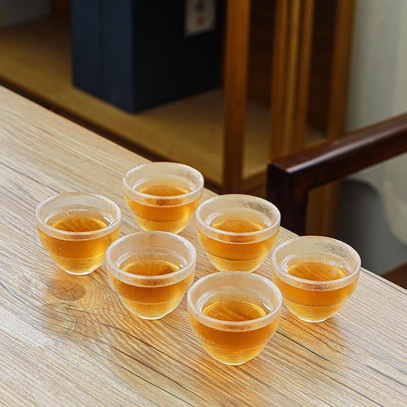 Thickened, heat-resistant glass tea cup for home use – transparent, Gongfu style, ideal for tea tasting. Large host cup, perfect for enjoying tea.
