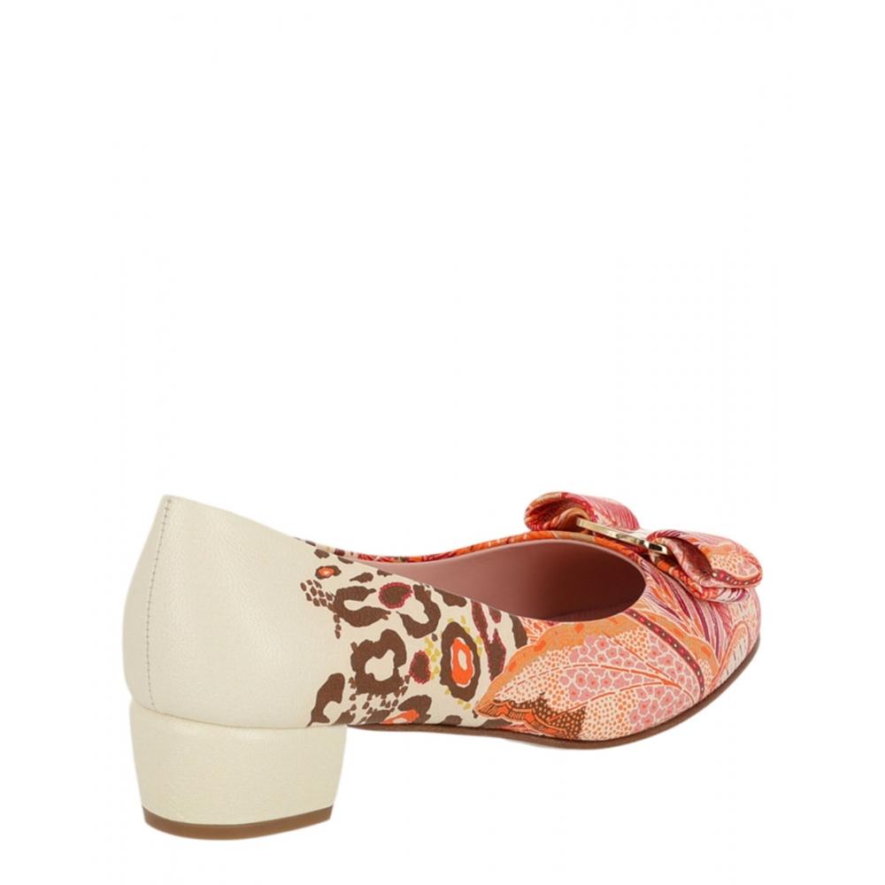 Salvatore Ferragamo Vara Print Pumps Multi