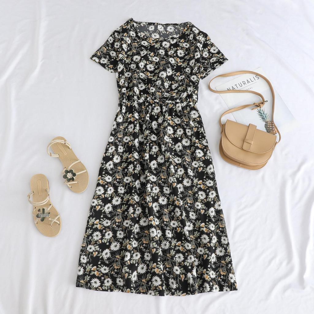 Southeast Asia Elegant Age-Reversing Midi Dress for Middle-Aged Women