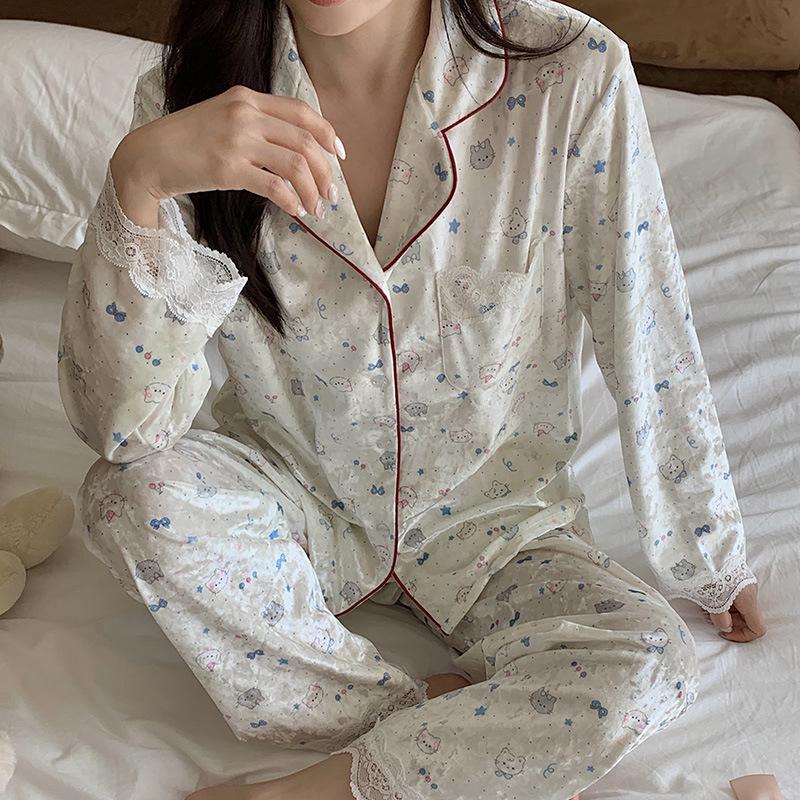

Gold Velvet European-Style Sweet Princess Homewear Set: Soft, Fashionable, Long Sleeve & Pants XL (approx. 60-70 kg)