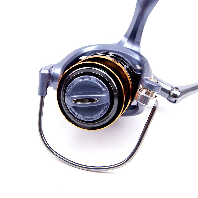 High Strength Spinning Reel Metal Handle Fishing Reels Multi Specification Spinning Fishing Reel DR2000