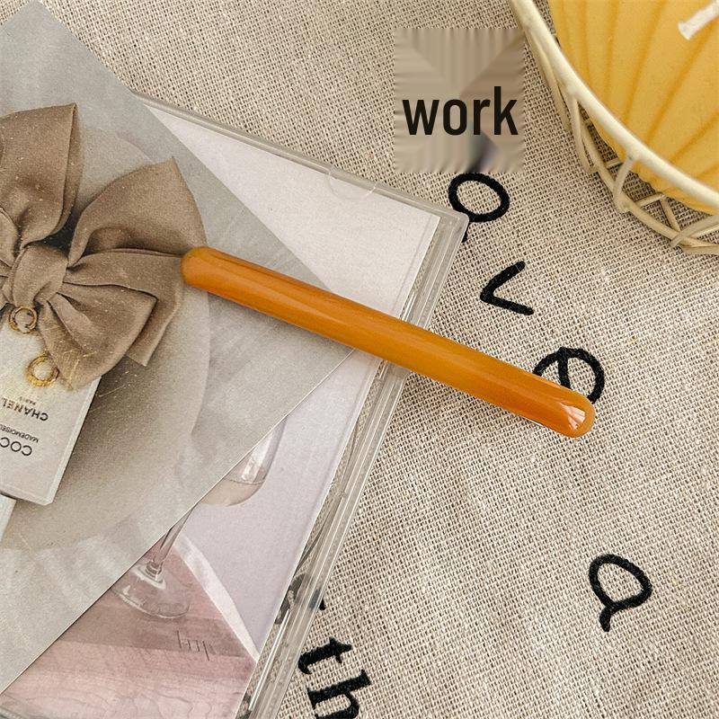 Retro Color Acetate Duckbill Hair Clip for Women: Stylish Side Bangs and Flyaway Management