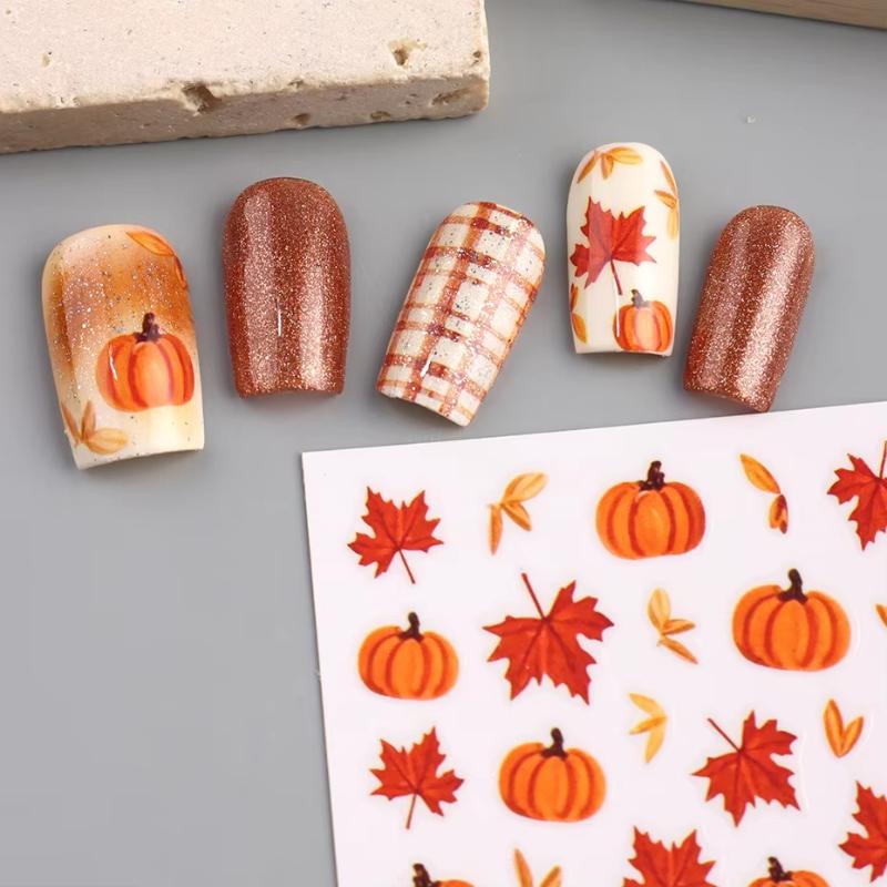 1 Blatt Herbstblatt Karomuster Linie Klebe-Slider Niedliche Kürbis-Nagelsticker Abziehbilder Herbst Erntedankfest Nageldesign Zubehör