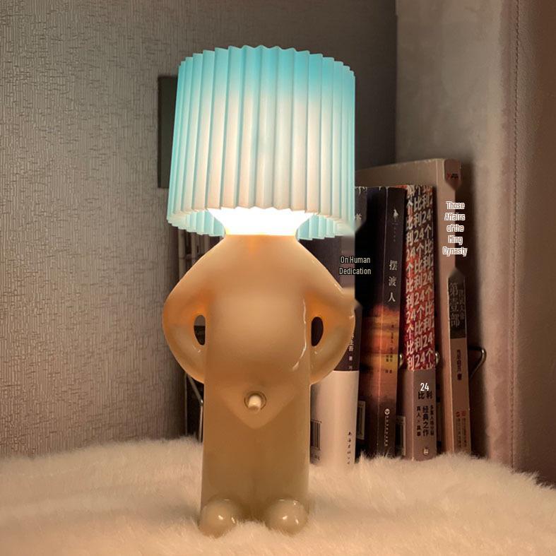 MR P Schüchterner Junge Kreative Nachtlicht Schreibtischlampe