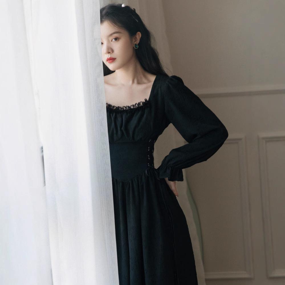 French High-end Small White Dress Design Is Particularly High-end Skirt, Thin Waist and a Sa Dress Autumn
