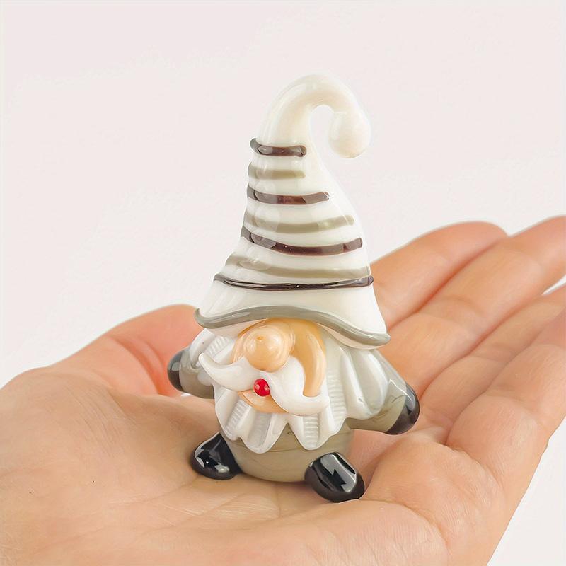 1PC Cartoon Image Handcrafted Fairy Garden Exquisite Glass Cute Christmas Tree Ornament Mini Santa Claus Figurines Desk Ornaments