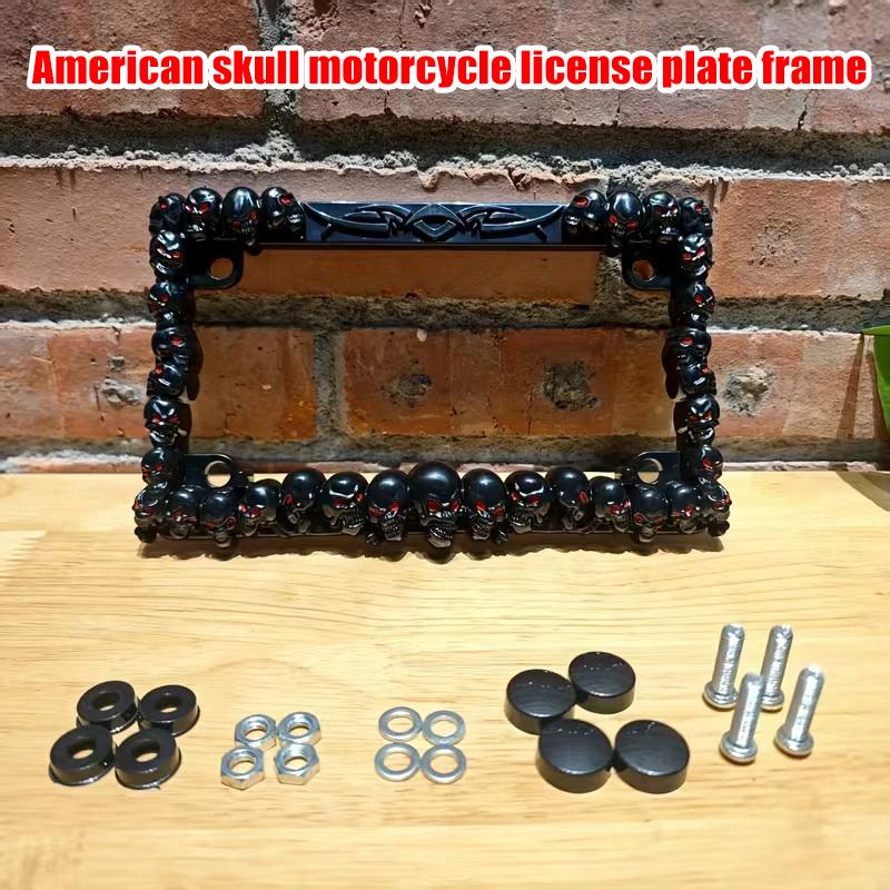 Skull-Themed Stylish Motorcycle License Plate Frame, American-Style Skull Motorcycle License Plate Holder, Vehicle Decoration.