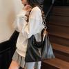 High sense niche designer bag women's 2025 new autumn and winter handbag fashion shoulder underarm bag messenger bag