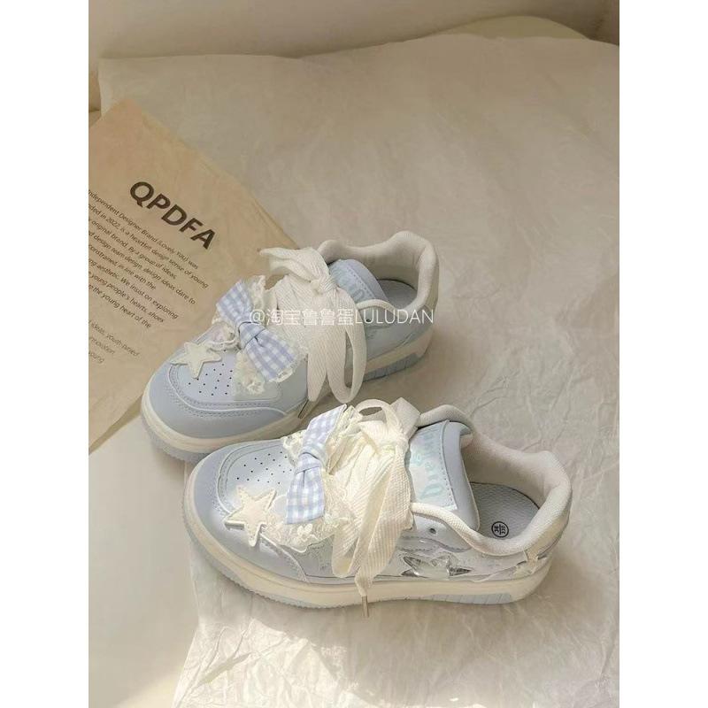 Korean version of the design sense of white shoes women's 2025 popular versatile shoes thick baseplate shoes niche bow bread shoes