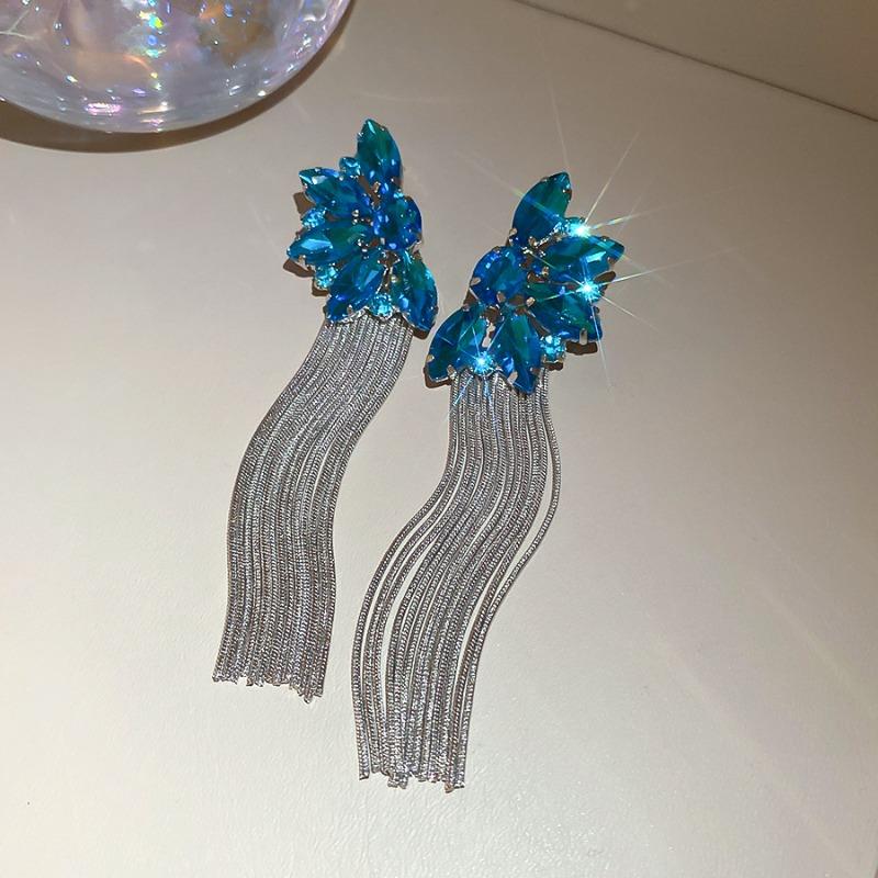Luxury Silver Needle Diamond Flower Tassel Earrings Women's Style Premium Dinner Earrings Personalized Design Earrings