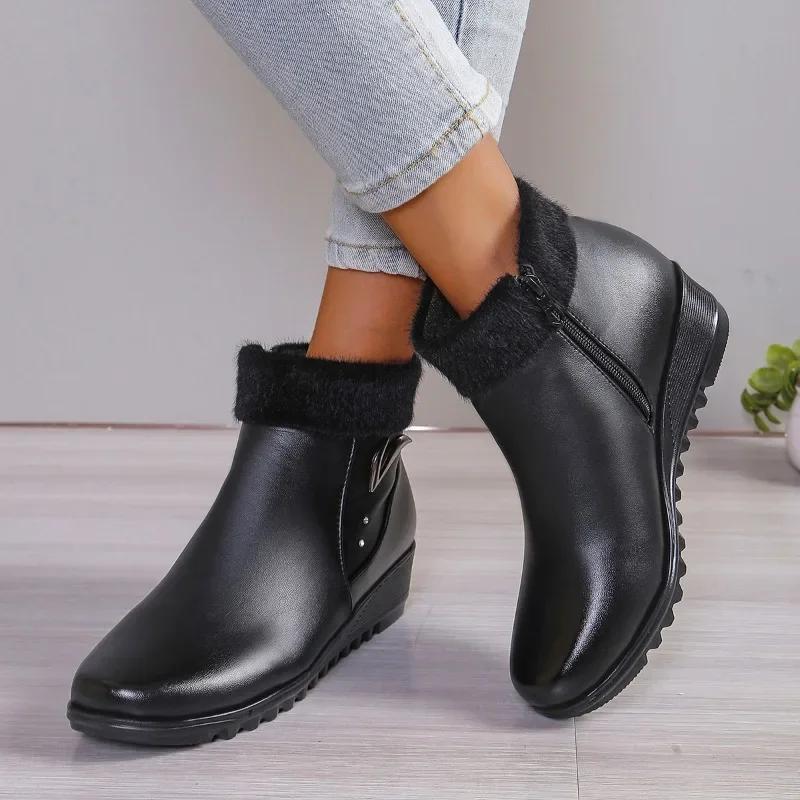 

Модная женская обувь 2024 года, высококачественные женские ботинки с боковой молнией, модные металлические украшения, современные ботинки для женщин, новые ботильоны больших размеров 36 чёрный