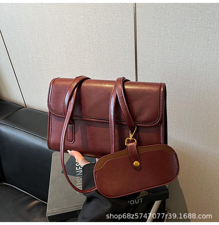 Fashion Light Luxury Simple Underarm Bag Women's 2025 New Large-capacity One-shoulder Small Square Bag Casual Retro Commuter Bag