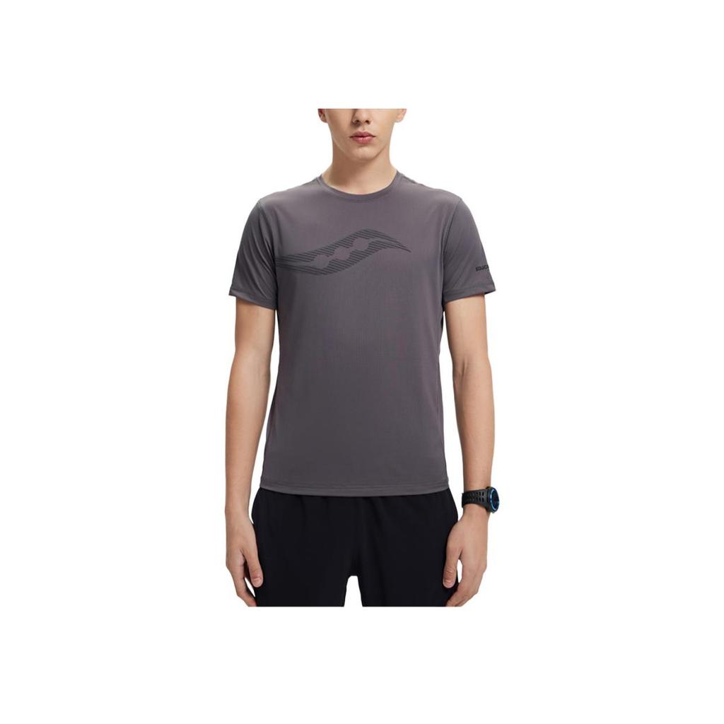 Saucony Logo Print Crew Neck Short Sleeve T-Shirt Men T-Shirts Medium-Gray SC2239025-1