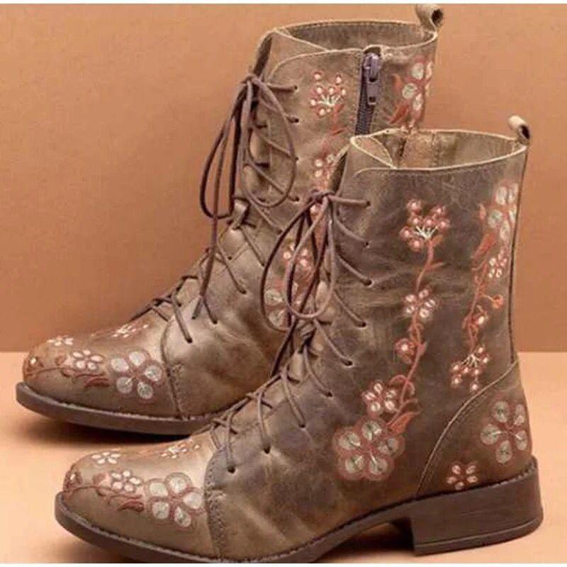 Wish hot sale new flat-bottomed lace-up embroidered Martin boots women's autumn and winter new embroidered medium boots