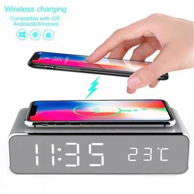 LED-Wecker, elektrischer Wecker mit kabellosem Telefon-Ladegerät, Desktop-Digital-Thermometer-Uhr, HD-Spiegel-Tischuhr