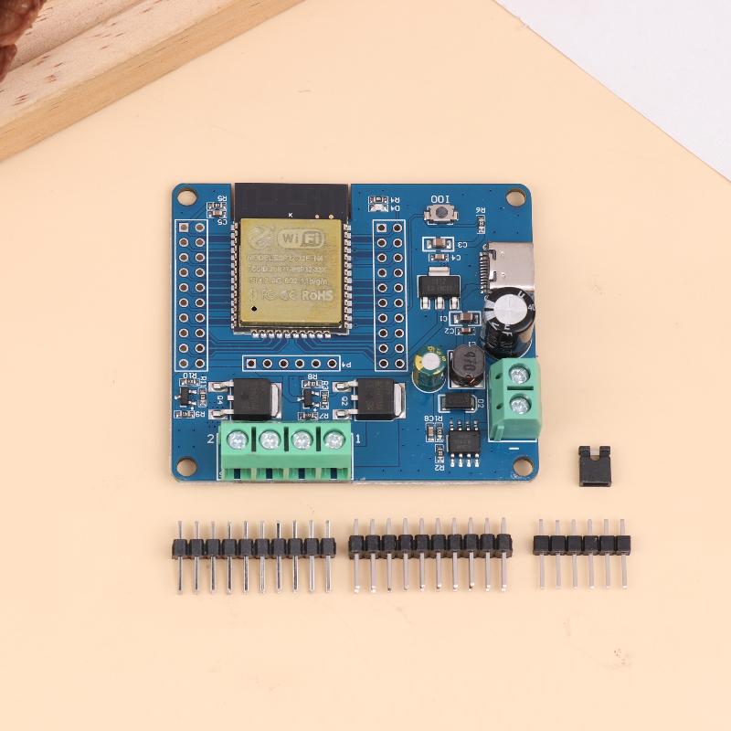 2/4-Way Mos Switch Module Dc 5-60V Esp32 Single-Way Relay Module Esp32-32E Module Wifi Bluetooth Development Board Uart Burning