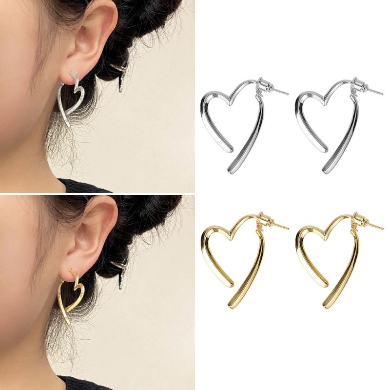 Stylish Heart Shaped Earrings Alloy Material Ear Studs Heart Ear Pendant Trendy Dangle Earring for Fashion Forward Women