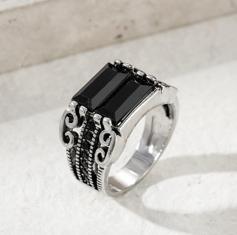 

Retro Pattern Black Face Zircon Ring Fashion Personality Trend Versatile Jewelry no. 12