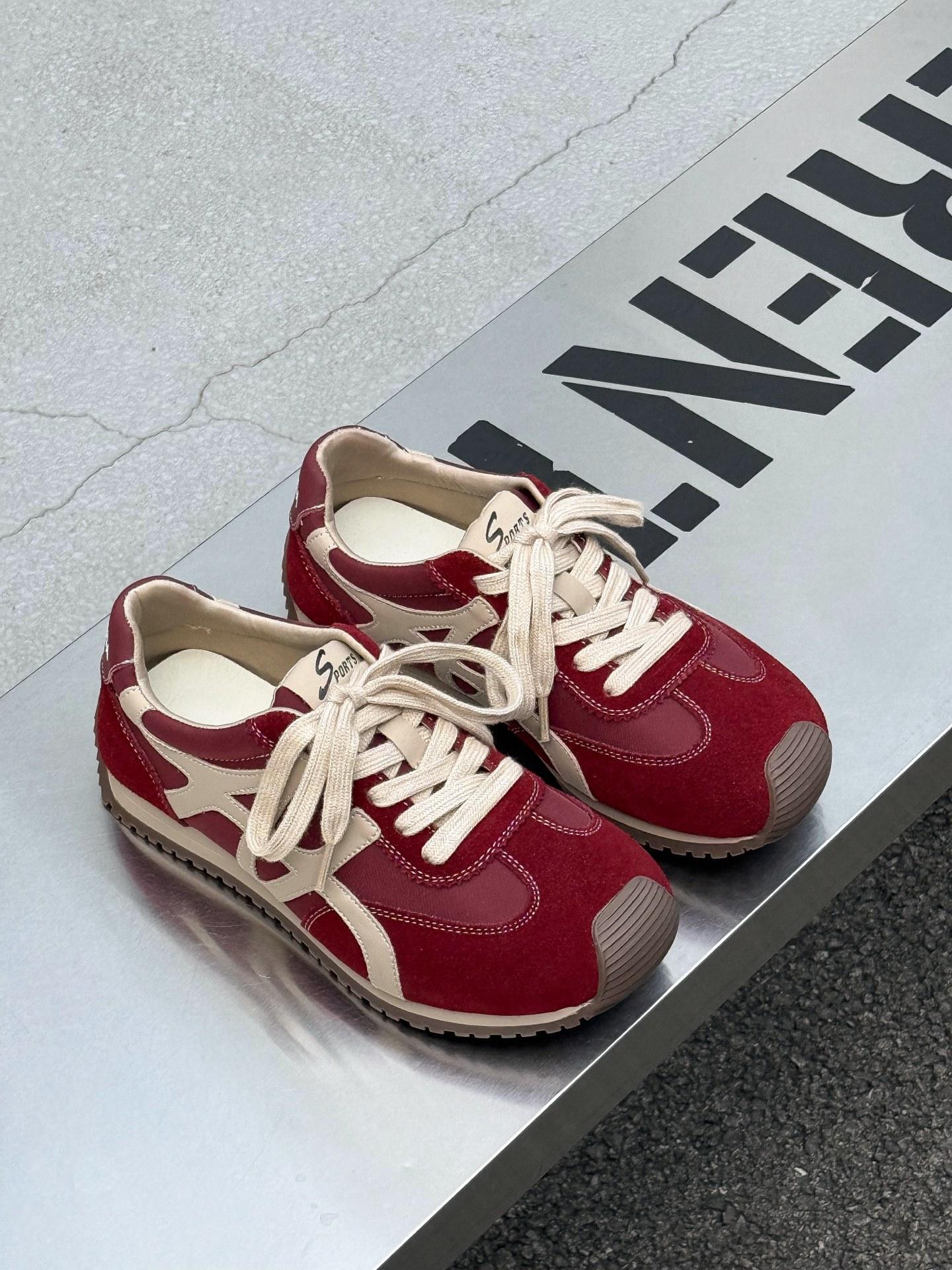 

Кожаные немецкие тренировочные туфли женские туфли 2025 осенние туфли женские новые универсальные ретро спортивные женские повседневные туфли Форрест Гамп 40