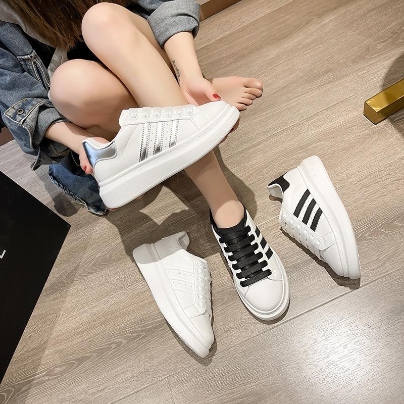 2022 Nuove piccole scarpe bianche da donna Scarpe casual con fondo spesso  Scarpe da donna rosse acquista in modo economico — spedizione gratuita,  recensioni reali con foto — Joom
