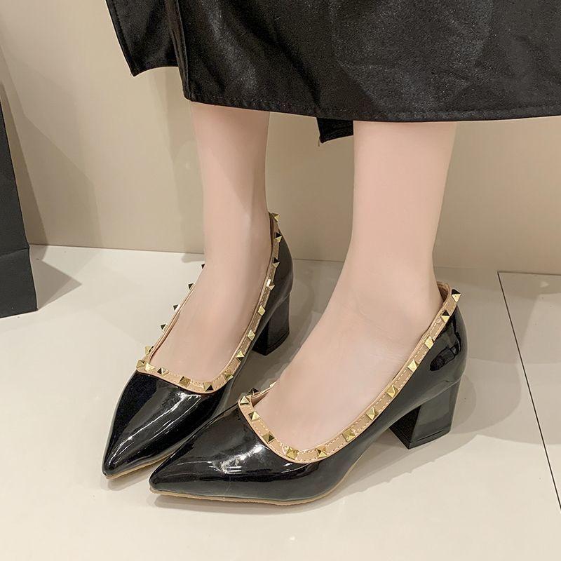 

Large Size Patent Leather High Heels Women, 2026 Spring New French Pointed Thick Heels, Shallow Mouth Temperament High Heels 43 чорний