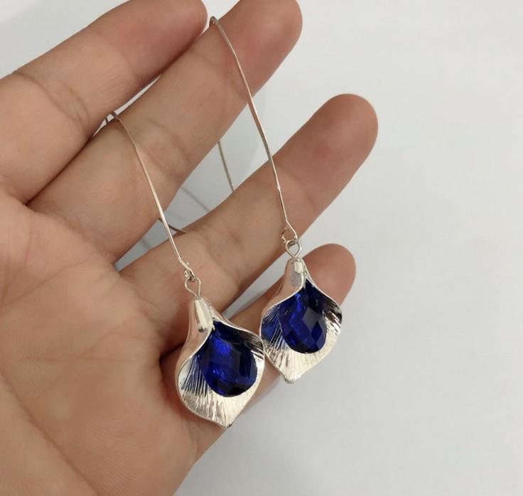 Modische versilberte Kristall-Orchideenknospen-Ohrringe