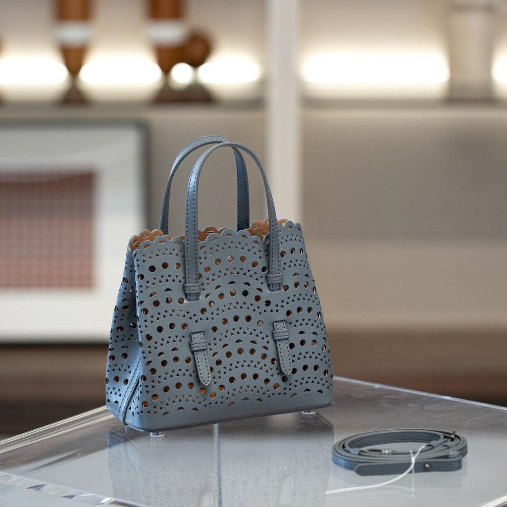 16 Small Folk Design New Style Floral Genuine Leather Portable Single Shoulder Crossbody Womens Bag Cowhide Decoration Bag