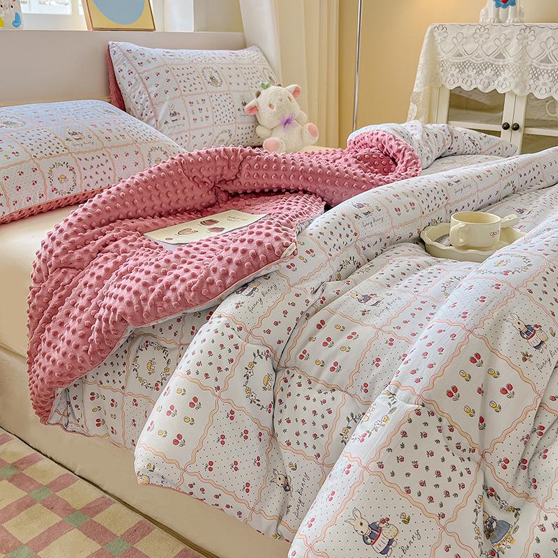 Class A Double-Layer Gauze Soy Fiber Quilt for Home and Dormitory - Single/Double Size for All Seasons