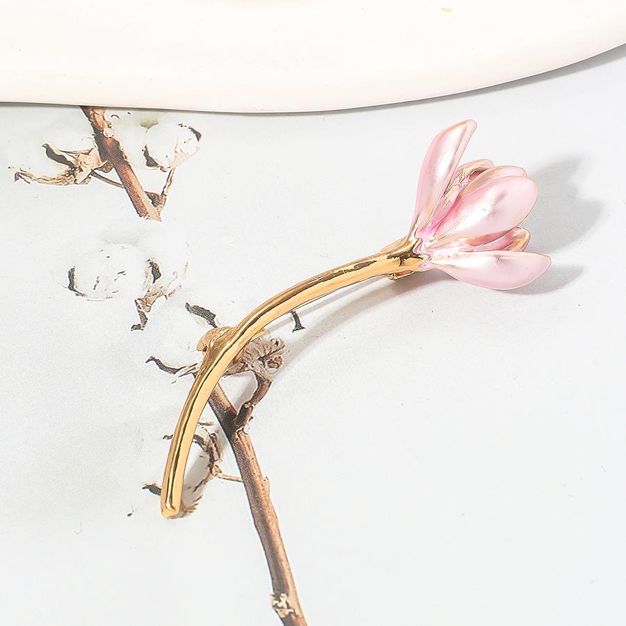 Exquisite Retro Pink Lotus Brooch - Oil Painting Floral Design, Perfect for Cheongsam Decoration