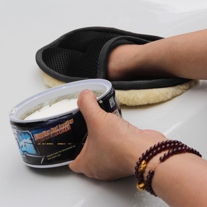 Bear Paw Plush Car Washing Gloves for Winter Car Care - Waxing, Polishing, and Cleaning Tools