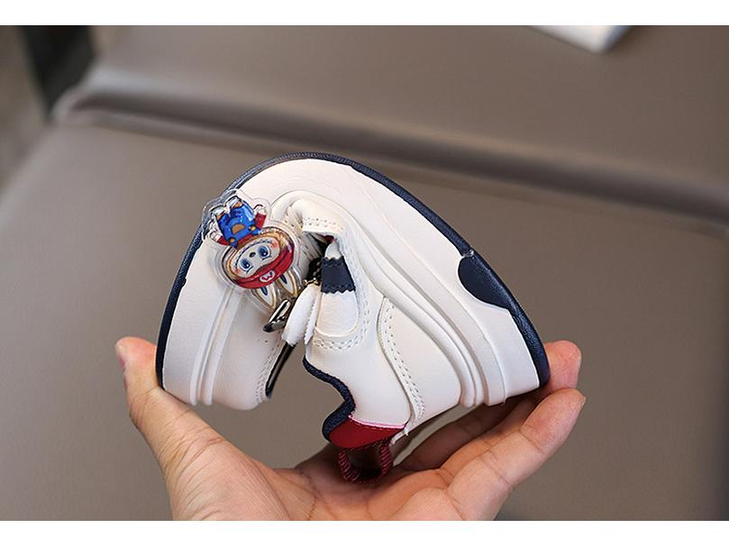 2025 Lightweight EVA Sole Children's Velcro Running Shoes for Girls - Spring & Autumn Collection