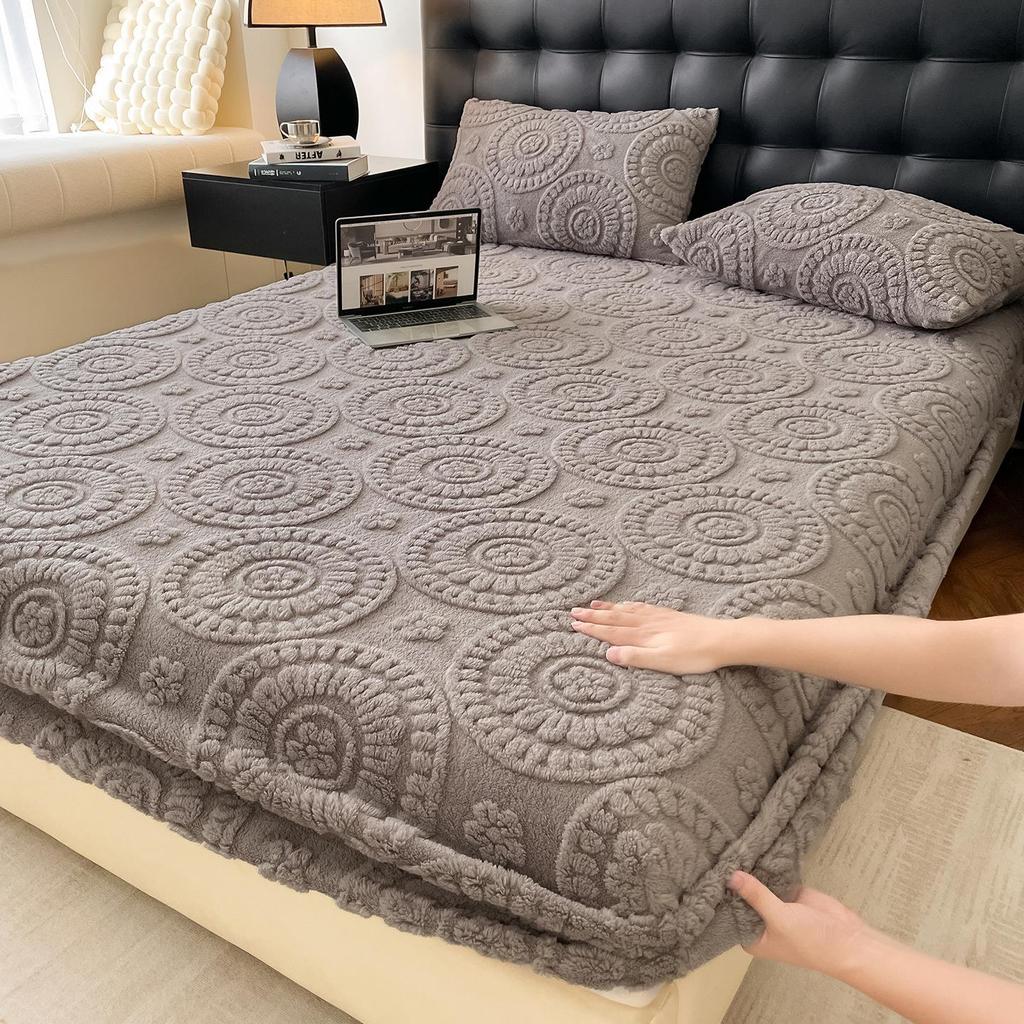 G5Z2025 Winter Warm Plush Non-Slip Taffeta Fitted Bed Sheet - Single/Double Size