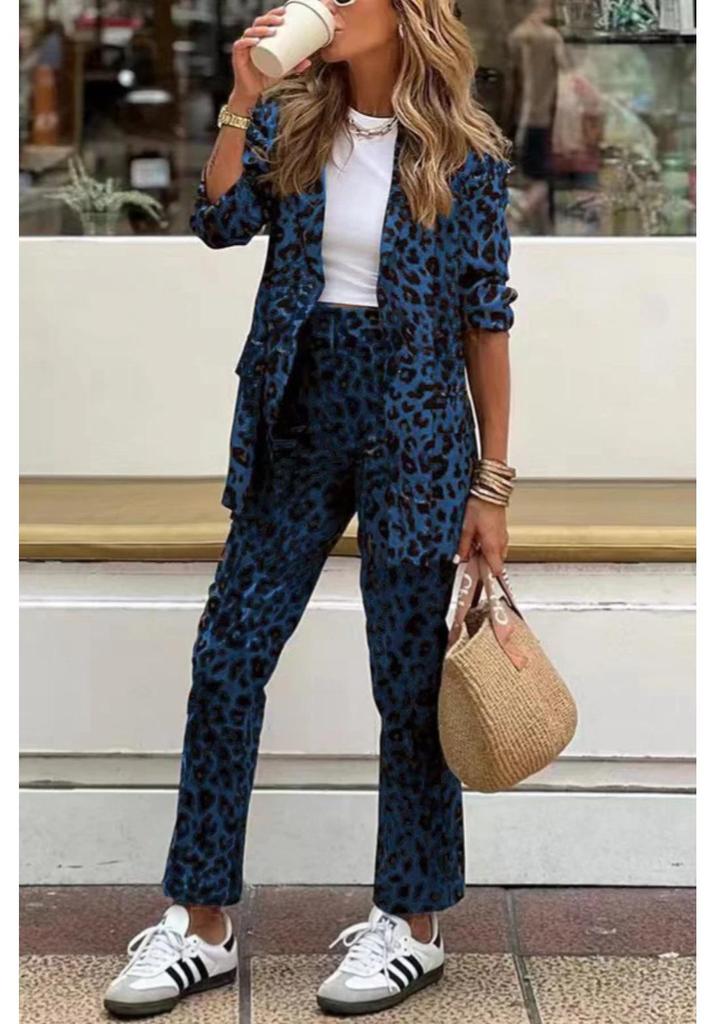 2024 Women's Leopard Print Long-Sleeve Top and High-Waisted Pants Set (Autumn/Winter Bestseller)