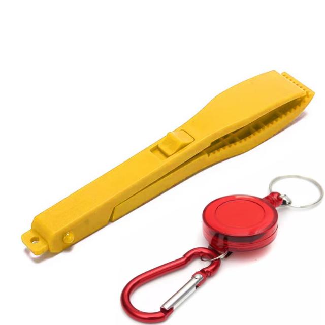 Fishing Tongs Fishing Supplies Fishing Gripper with Belt Clip Key Chain Holder Fish Holder Switch Lock Gear Pince Fishing Tools