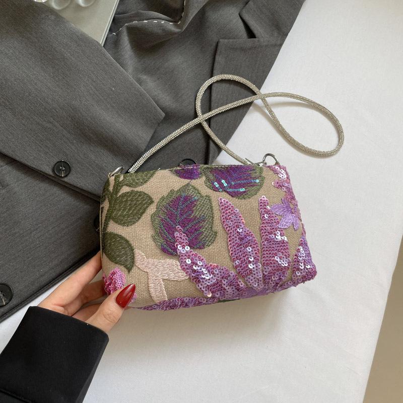 

High-value sequined clutch bag New fashion women s bag Lightweight niche shoulder messenger bag